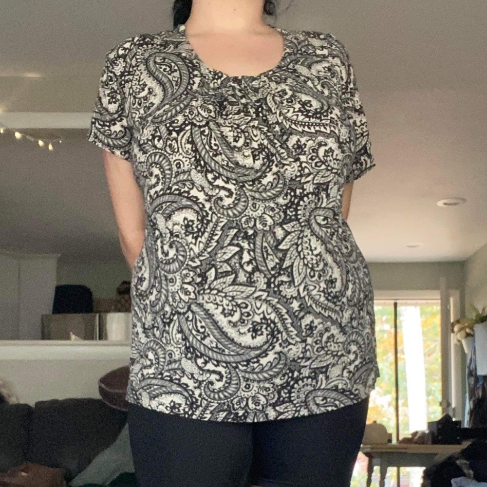 Womens Croft & Barrow 1X Black and White Paisley Comfort Tee Ultra-Soft